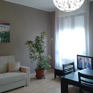 Certosa 3 Bedrooms Appartement Milan
